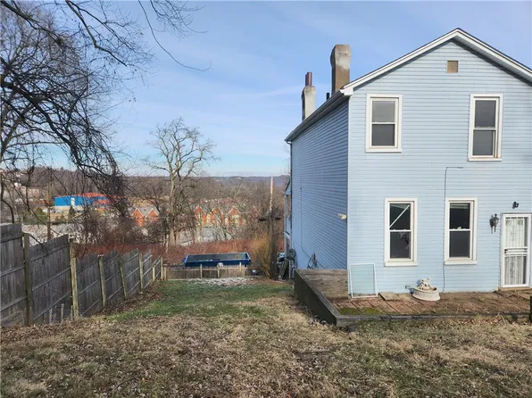 5384 Warble St, Pittsburgh, PA 15224
