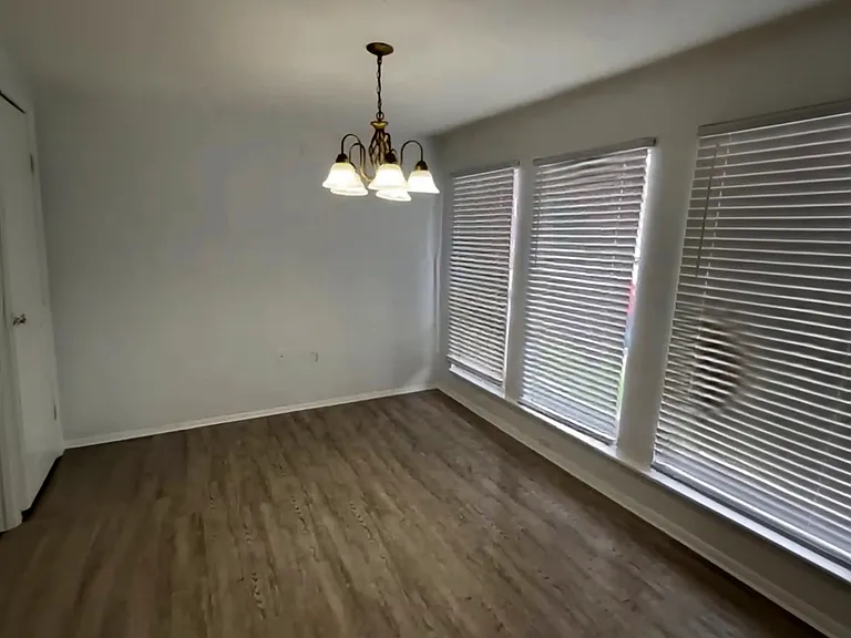 3982 Crayrich Cir #3982 — Photo 9
