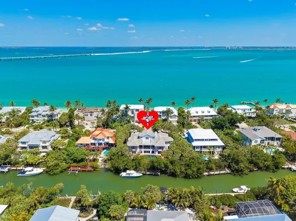 545 Lighthouse Way, Sanibel, FL 33957