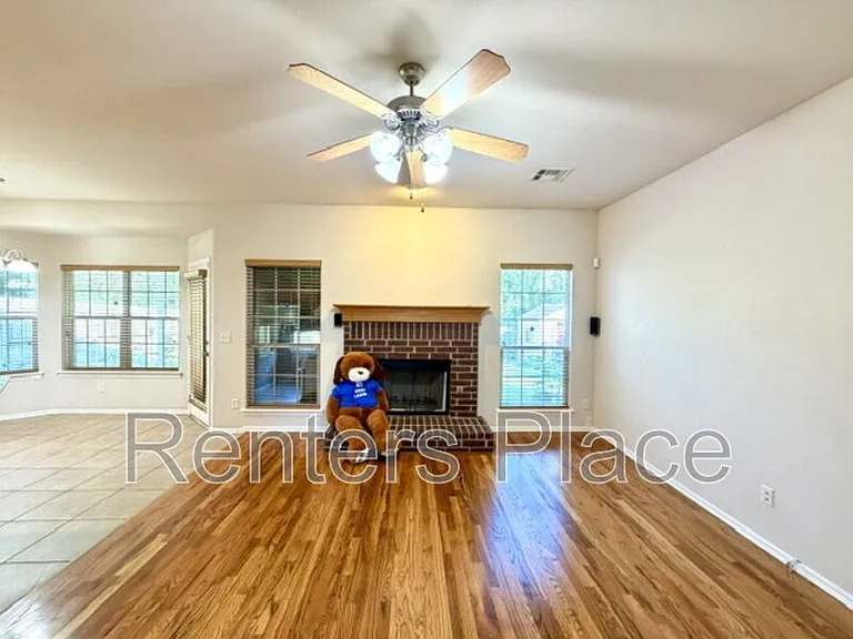 1012 S Desert Palm Ave — Photo 12