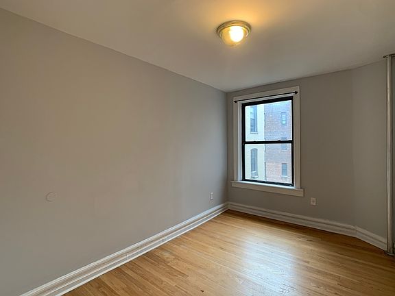 4th image of 682 Academy St APT 54
