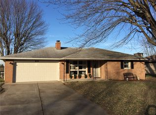 806 Hillside Dr, Anderson, IN 46011