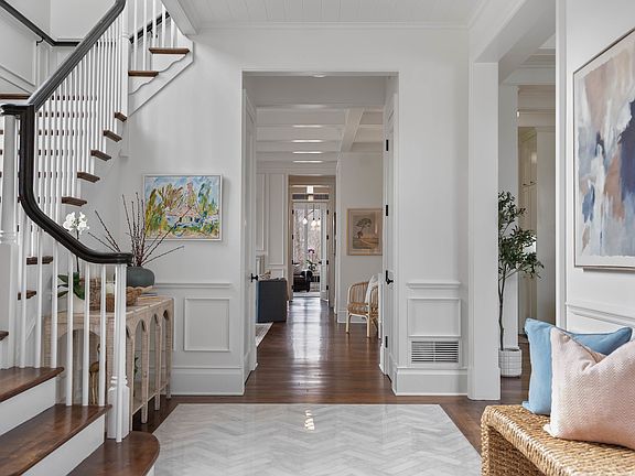 5th image of 800 Glenview Rd