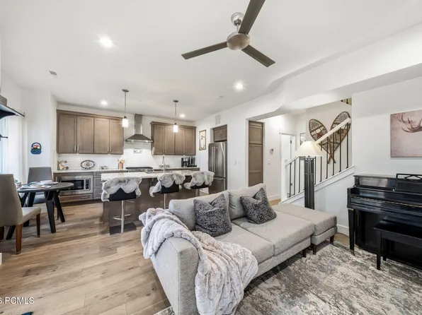 8257 N Sandalwood Ln, Park City, UT 84098
