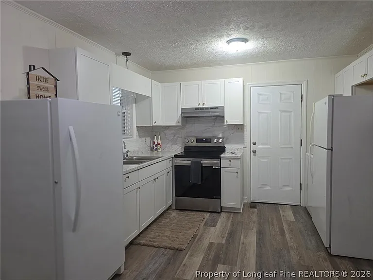 1125 Oakwood St — Photo 5