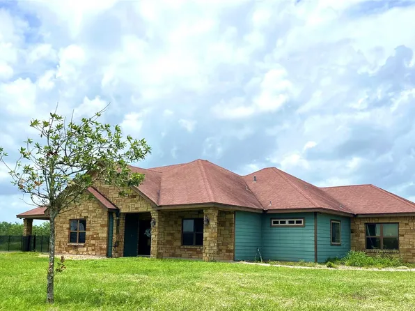 10391 Highway 359 APT B, Orange Grove, TX 78372