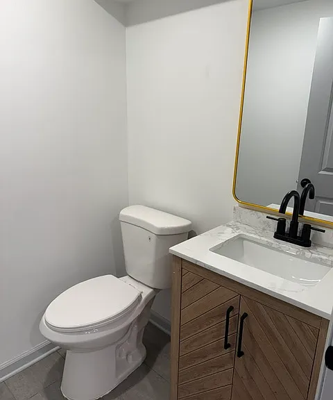 Guest Half-Bathroom