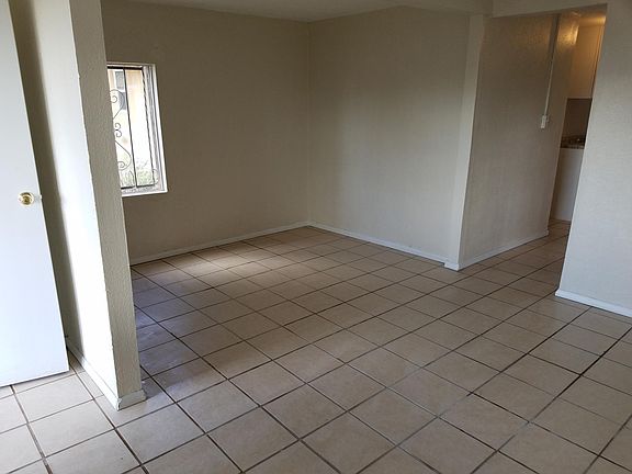 3rd image of 424 Louisiana Blvd NE