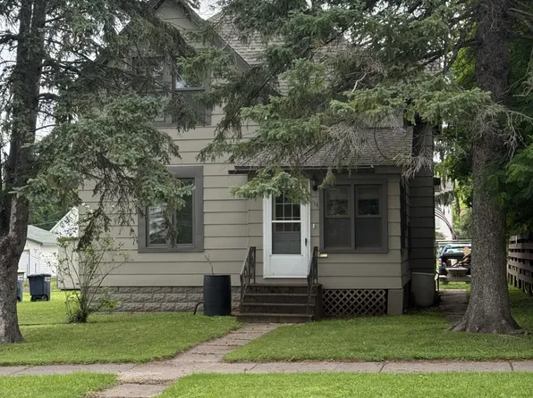 514 11th Ave W, Ashland, WI 54806