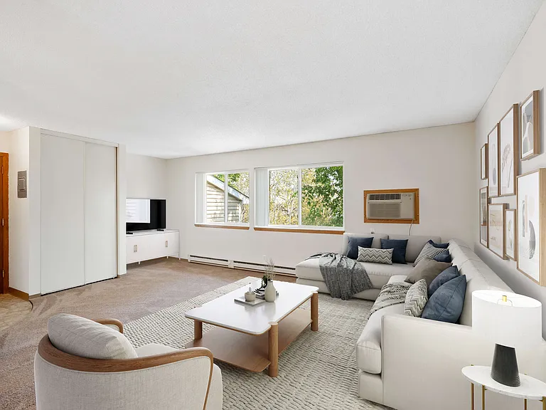 Raintree West Apartments — Photo 7