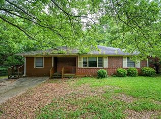 2130 Rockhaven Cir, Decatur, GA 30032