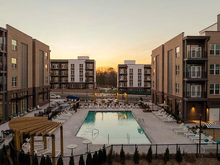 Alta Davis — Photo 41