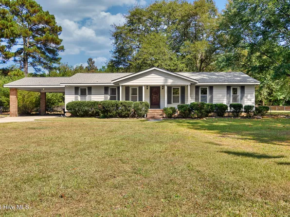 320 Neill Maxwell Road, Raeford, NC 28376