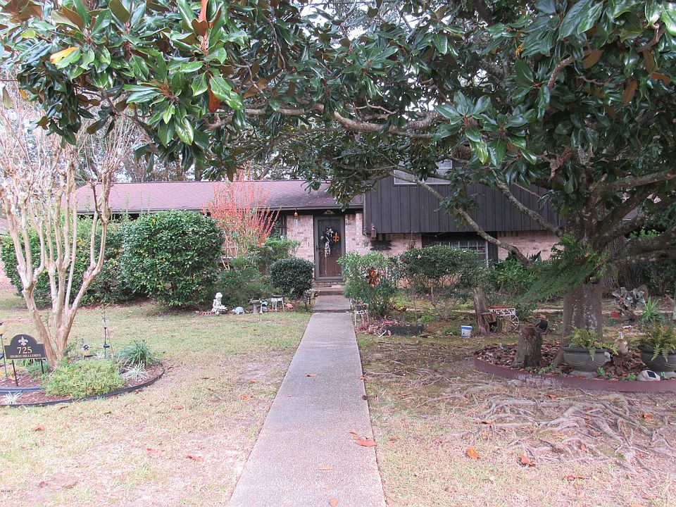 2nd image of 725 Sharon Hills Dr