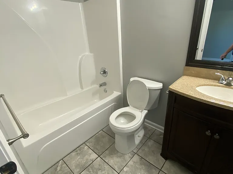 210 Crow Ave #B — Photo 20