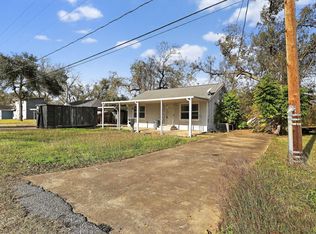 1164 Kyle Rd, Clute, TX 77531