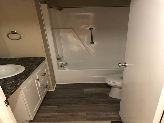 5th image of 804 Tidewater Way