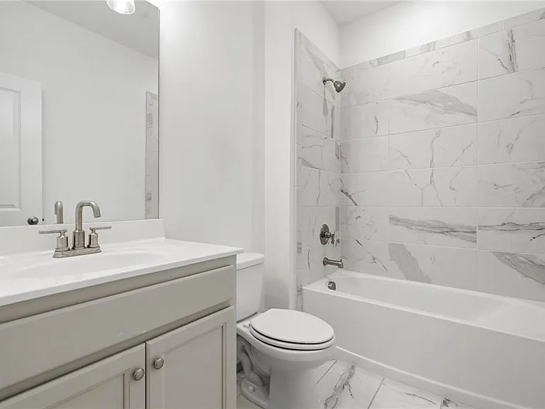 2438A Figaro Dr — Photo 11
