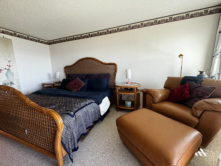 1155 Edgewater Cir — Photo 22