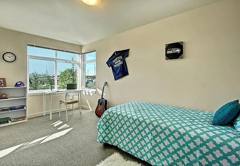 Private Furnished Bedroom