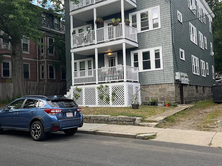 52 Boylston St #3R — Photo 1
