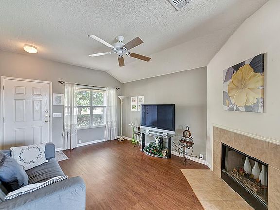 5th image of 4621 Merlot Dr