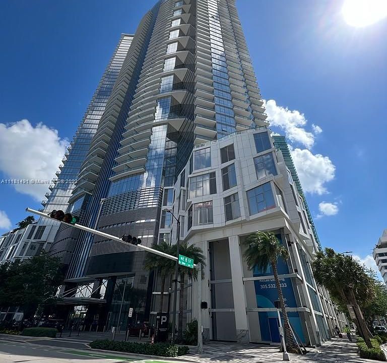 1st image of 851 Ne  1st Ave #4212