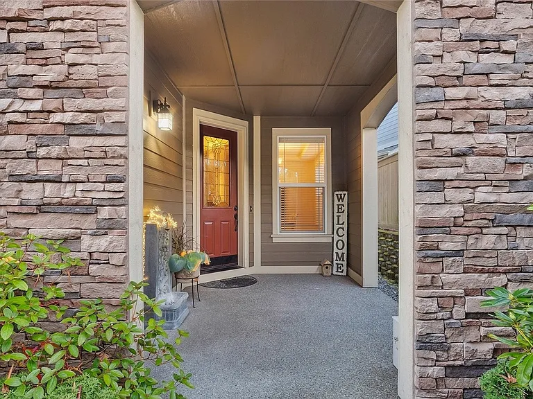 4117 Jude Ct NE — Photo 4