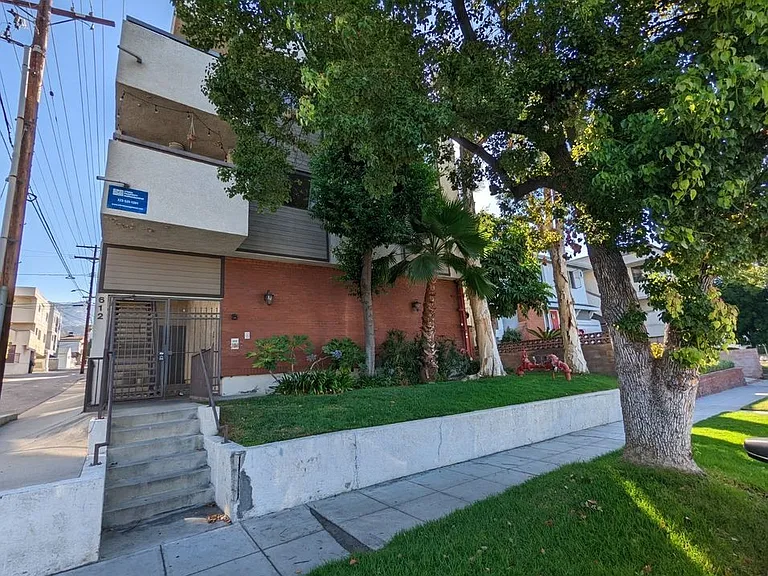 612 N 6th St #C — Photo 4
