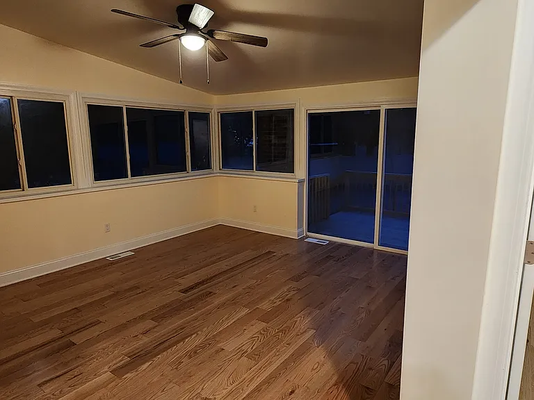 720 Main St #1 — Photo 8