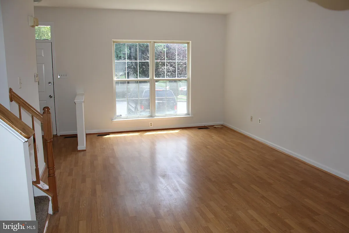 Building Photo - 11130 Hollowbrook Rd