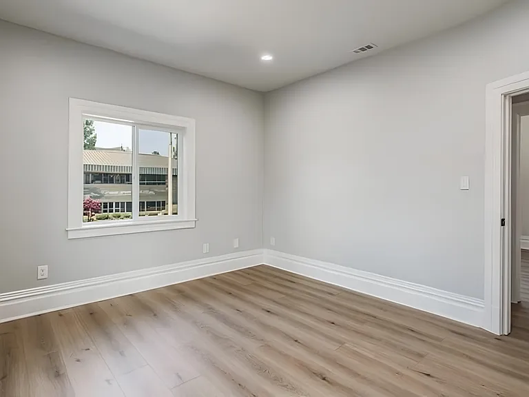 4224 Brockton Ave — Photo 16