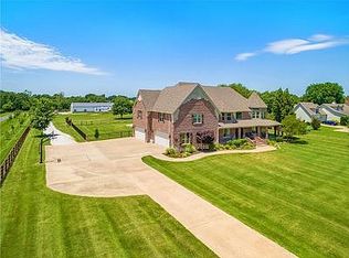 1575 S Pianalto Rd, Springdale, AR 72762