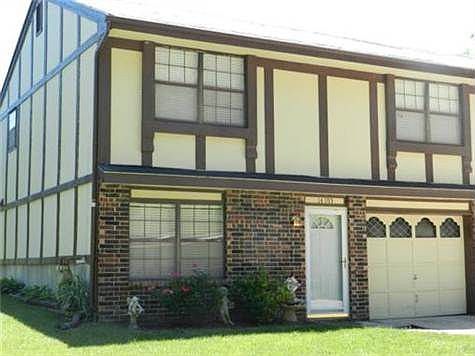 1st image of 14105 Merrywood Cir