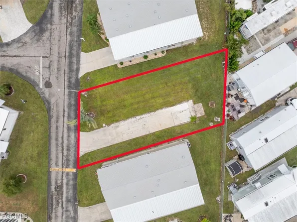 223 Derwent Blvd #W, Fort Myers, FL 33908
