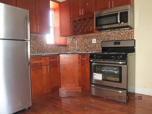 Rented by The Hamilton Group | media 21