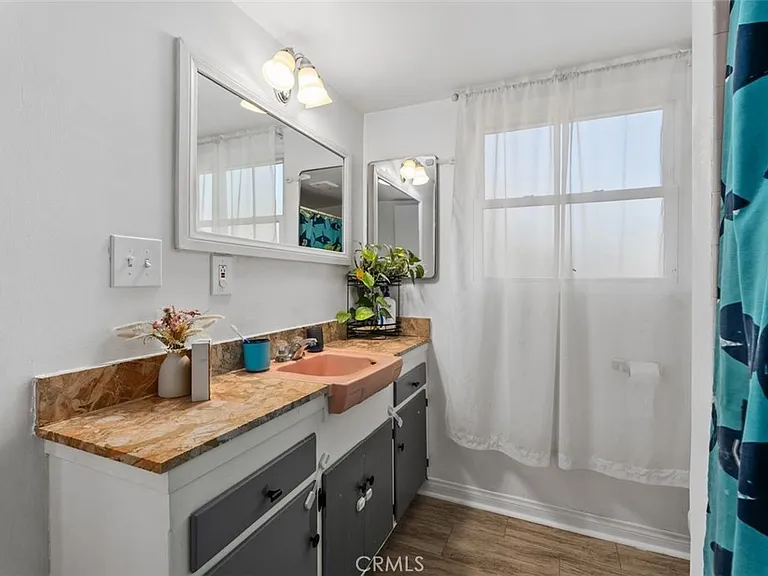 314 S Velva Pl — Photo 11