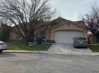 3501 Floral Meadow Dr, Bakersfield, CA 93308