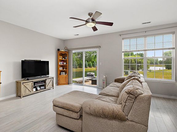 2nd image of 1079 Flagstone Dr