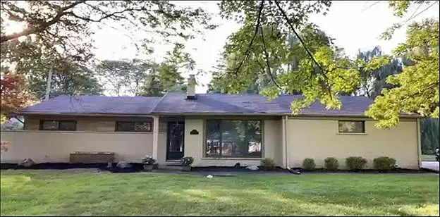 28257 Bayberry Rd photo 1