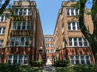 Hutchinson, Chicago, IL 60613