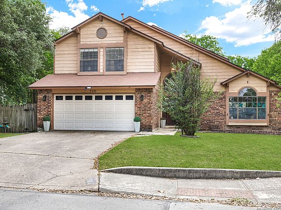 2nd image of 7521 Sidbury Circle