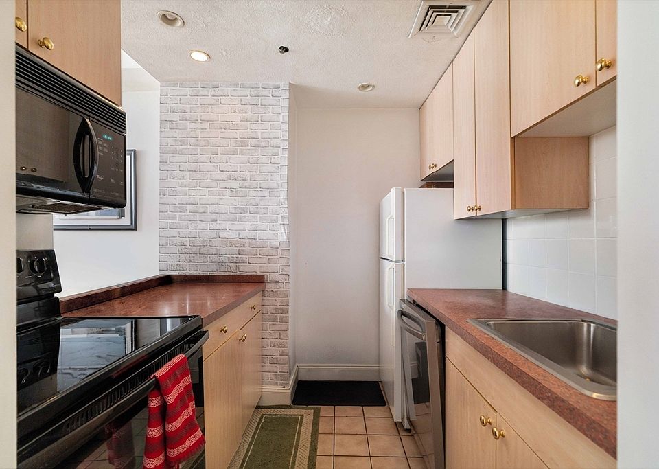 1st image of 188 North St APT 42