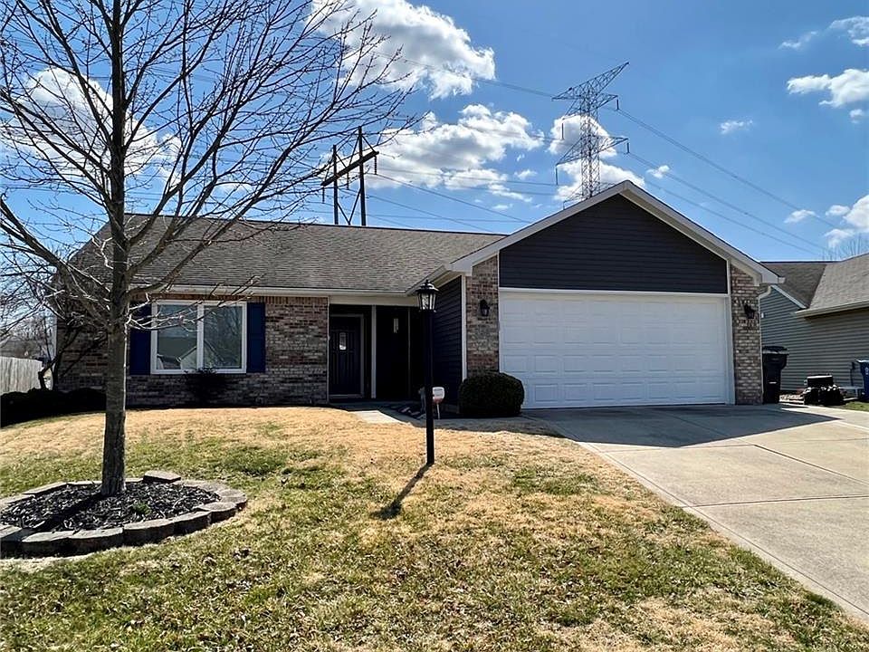 1st image of 949 Lionshead Ln