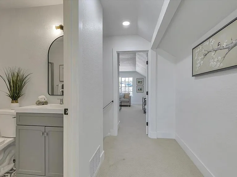 1542 Meadow Glen Ct — Photo 3