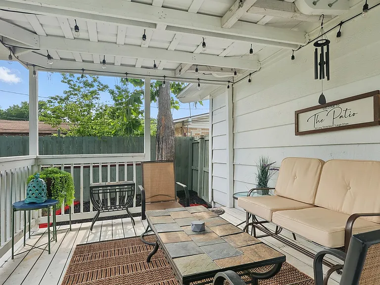743 Greenhaven Dr — Photo 32