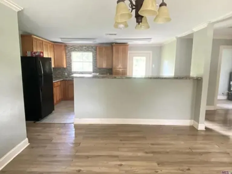 2434 Evanston St — Photo 3