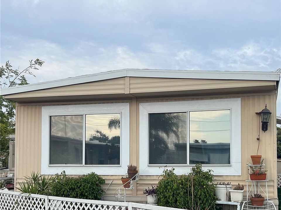 1st image of 14890 Perris Blvd