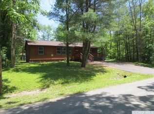 1484 Sleepy Hollow Rd, Coxsackie, NY 12015