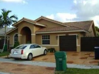 8952 NW 150th Ter, Miami Lakes, FL, 33018